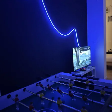 Spacious 4 Apartment, 8min Walk To Old Town, Free Parking, New *