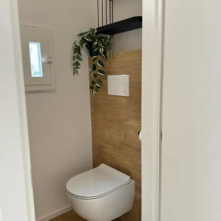 Spacious 4 Apartment, 8min Walk To Old Town, Free Parking, New * 巴里