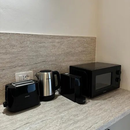 Lejlighed Spacious 4 Apartment, 8min Walk To Old Town, Free Parking, New Bari