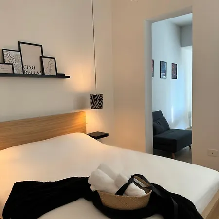 Spacious 4 Apartment, 8min Walk To Old Town, Free Parking, New * 巴里