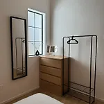 Apartament Spacious 4 Apartment, 8min Walk To Old Town, Free Parking, New Bari