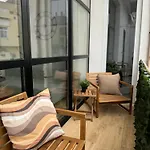 Spacious 4 Apartment, 8min Walk To Old Town, Free Parking, New *