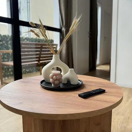 Apartament Spacious 4 Apartment, 8min Walk To Old Town, Free Parking, New